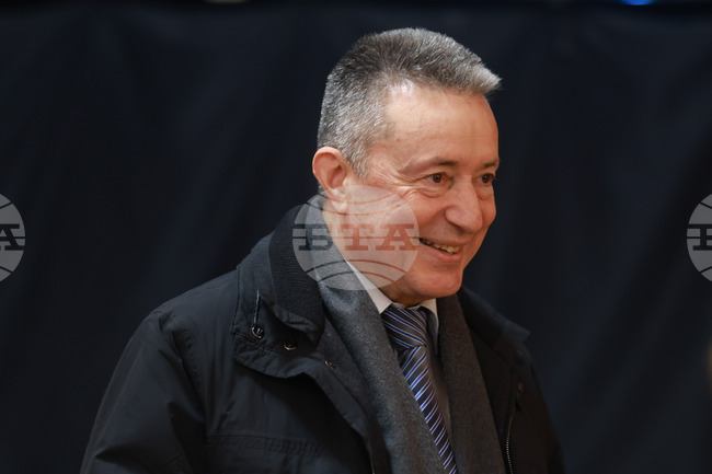 КС не е давал становище по въпроса за определянето на Десислава Атанасова за представител на България във Венецианската комисия, каза съдия Янаки Стоилов