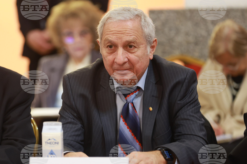 Над 2300 юридически термина са събрани в Енциклопедичен речник на частното право с автор проф. д-р Огнян Герджиков