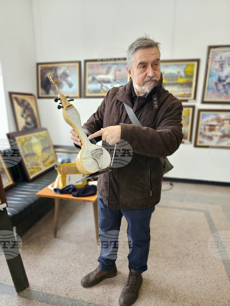 Русенец "съживява" забравени предмети и отпадъци, като ги превръща в лампи и артинсталации