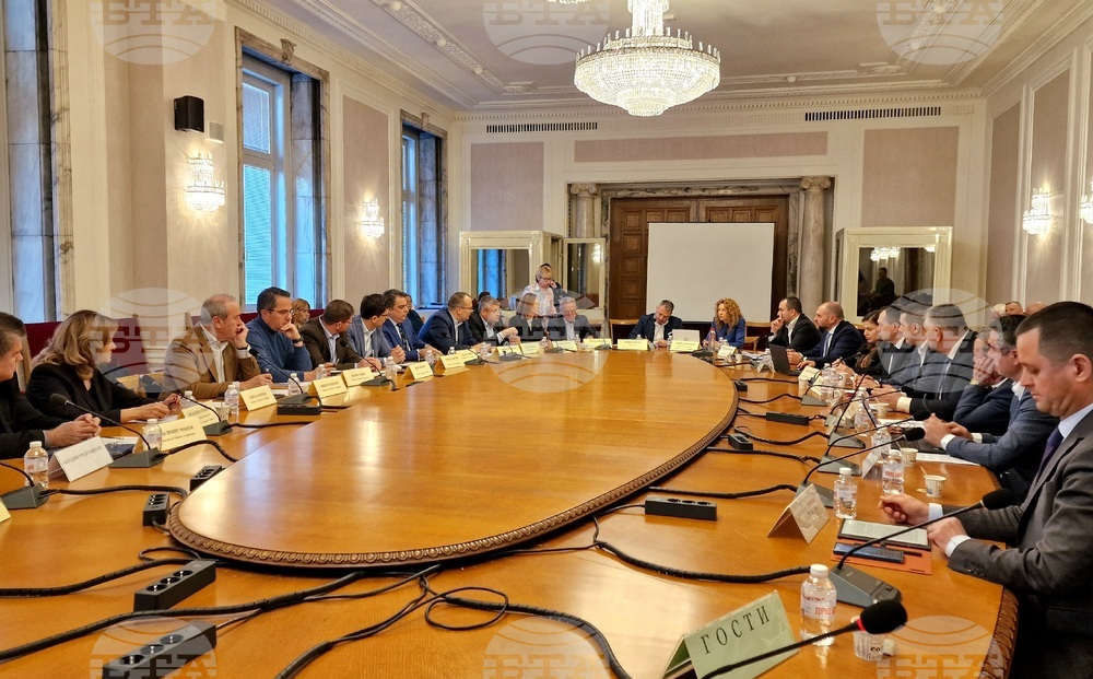 Комисията по бюджет и финанси в НС прие промени, с които отлага за бизнеса подаването на нефинансови отчети за устойчивост 