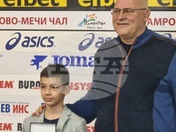 Спорт Локомотив София награждаване Ерен Кърбаш карате