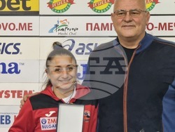 Спорт Локомотив София награждаване бокс Златислава Чуканова