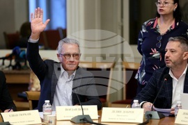 Парламент - Комисия по бюджет и финанси