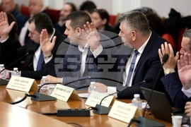 Парламент - Комисия по бюджет и финанси