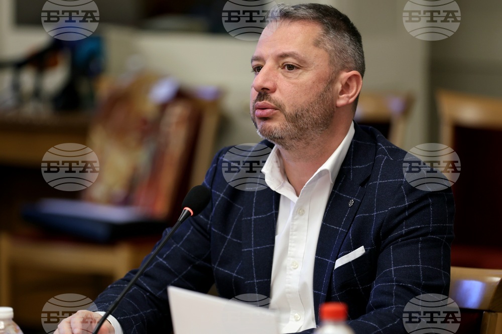 Парламент - Комисия по бюджет и финанси