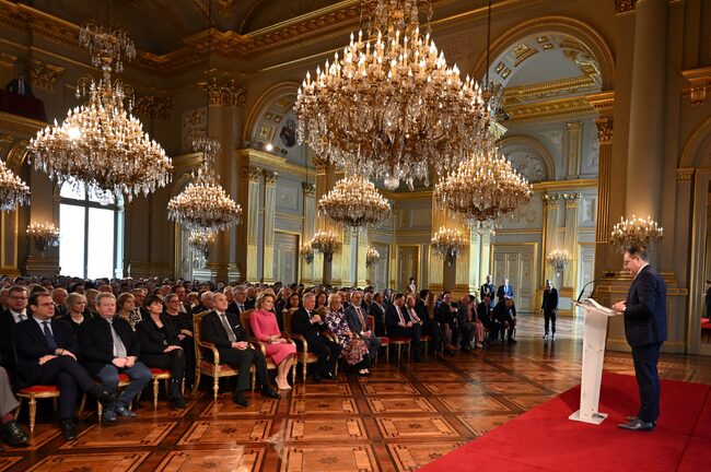 Белга: Новият белгийски премиер обеща правителството да "запретне ръкави"