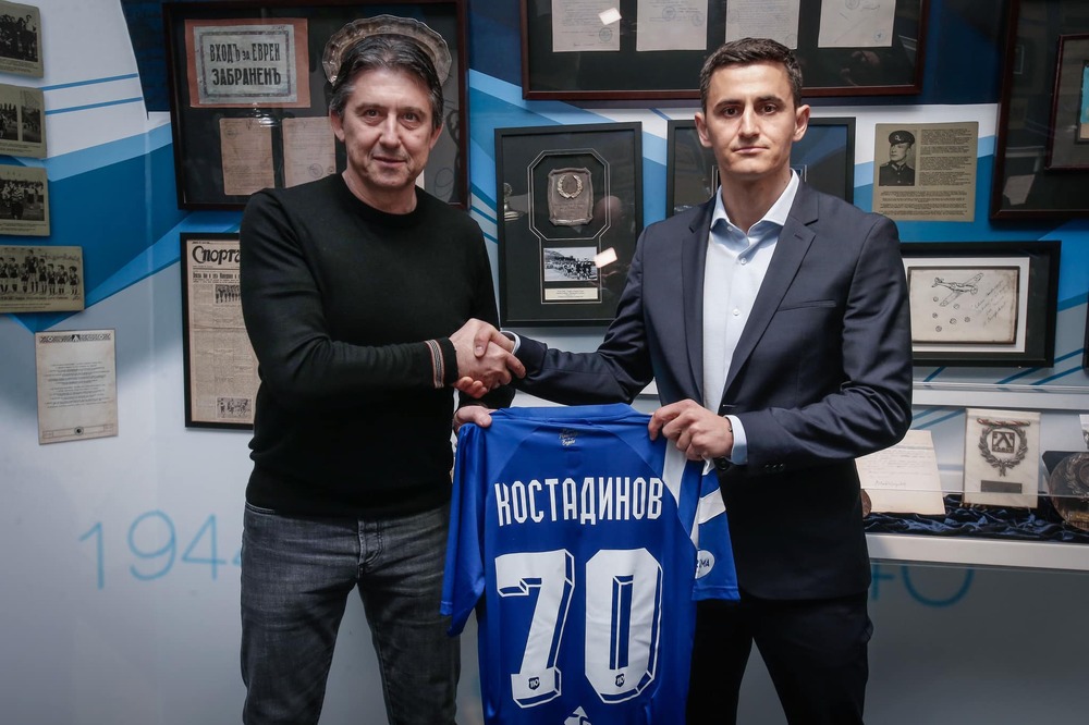 Председателят на Сдружение "Сини Сърца" Илия Христов внесе яснота около недоразумението, което се получи при представянето на Георги Костадинов като футболист на Левски