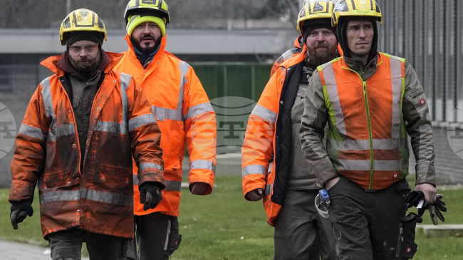 Безработицата в Германия остава над три милиона, на годишна база ръст от 81 000 души