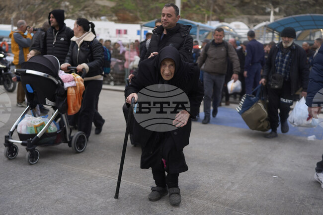 Гръцкият Червен кръст изпраща спасителни и подкрепящи екипи на остров Санторини на фона на продължаващите земетресения