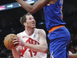 Knicks Raptors Basketball