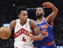 Knicks Raptors Basketball