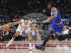 Knicks Raptors Basketball
