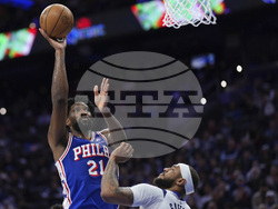 Mavericks 76ers Basketball