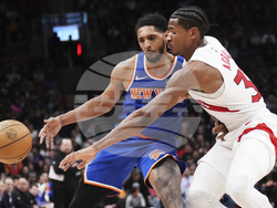 Knicks Raptors Basketball