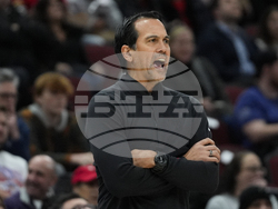 Heat Bulls Basketball