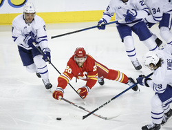 Maple Leafs Flames Hockey
