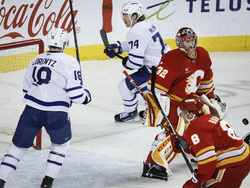 Maple Leafs Flames Hockey