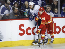 Maple Leafs Flames Hockey