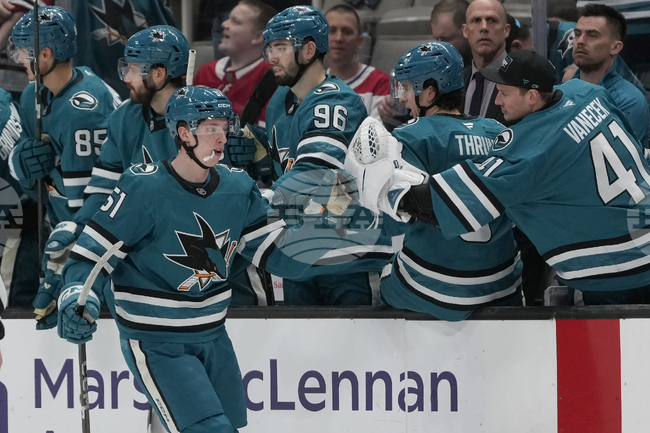 Без вратаря Александър Георгиев Сан Хосе отстъпи като домакин на Далас в Националната хокейна лига