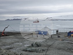 Антарктида - кораб - Българска антарктическа база - дейности