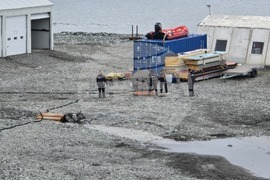 RSV 421 Crew Conducts Survey of Emona Bay Rocks on Livingstone Island