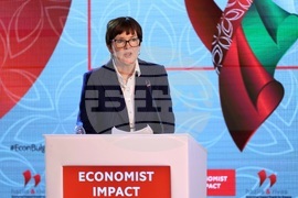 Списание "The Economist" - икономика - форум - Джоан Хои