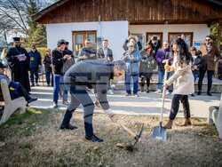 Дом възрастни - Главиница - ремонт