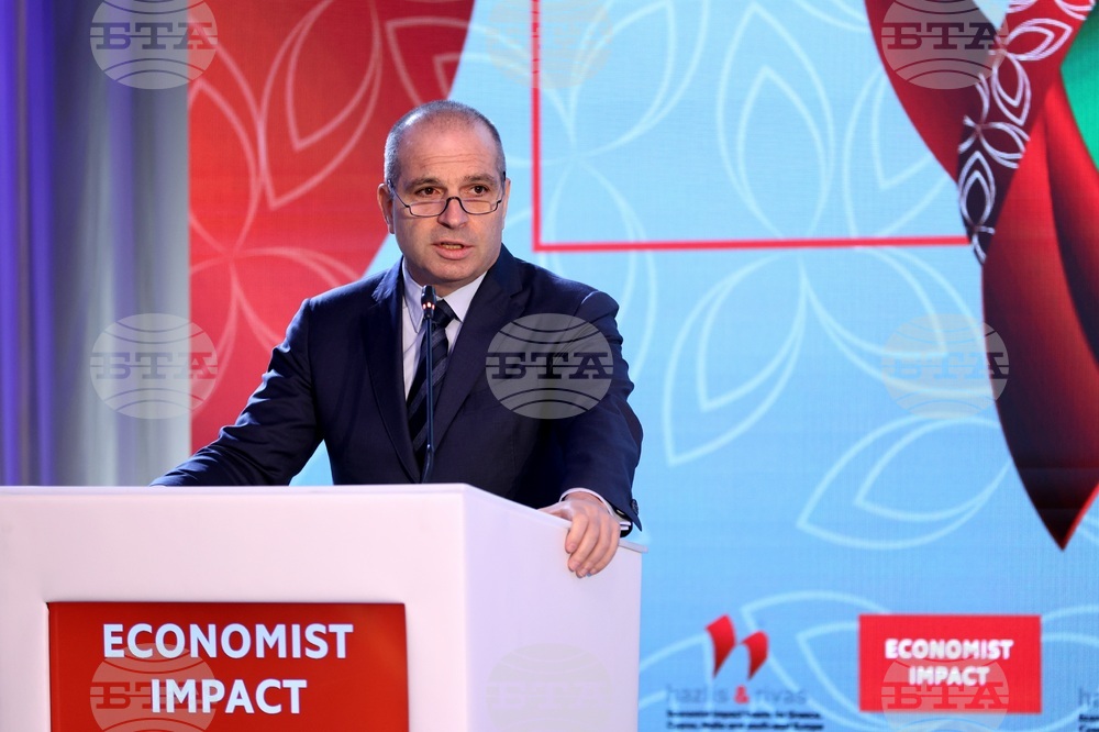 Transport Minister Says Cabinet "Takes Desperate Steps" to Make Up for Wasted Time for Recovery and Resilience Plan 