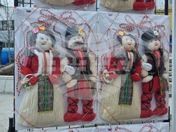 Плевен - базар - мартеници