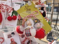 Плевен - базар - мартеници