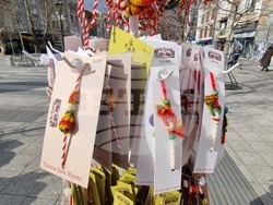 Плевен - базар - мартеници