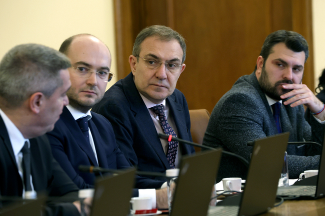 Министърът на труда и социалната политика Борислав Гуцанов е определен за нов член на Надзорния съвет на Националния осигурителен институт