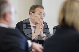 Парламент - Комисия по труда и социалната политика