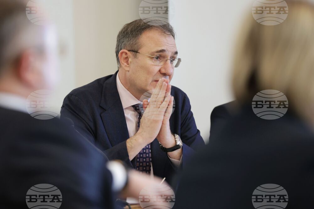 Парламент - Комисия по труда и социалната политика