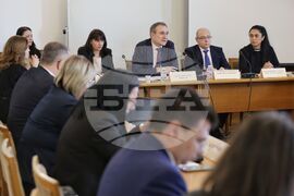 Парламент - Комисия по труда и социалната политика