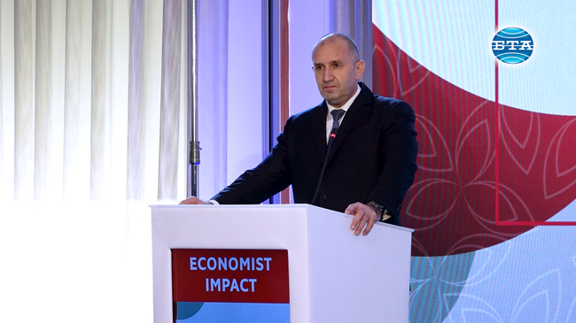 Европа трябва да реформира своите структури за управление и процеса за вземане на решения, каза президентът Румен Радев