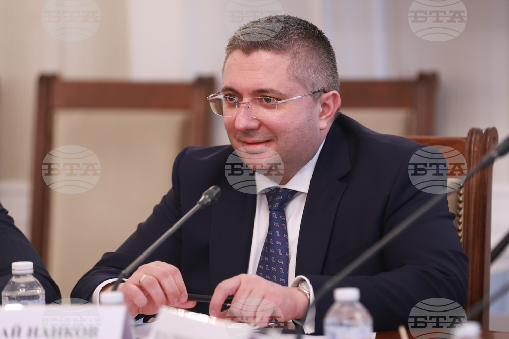 Парламент - Комисия по регионална политика, благоустройство и местно самоуправление