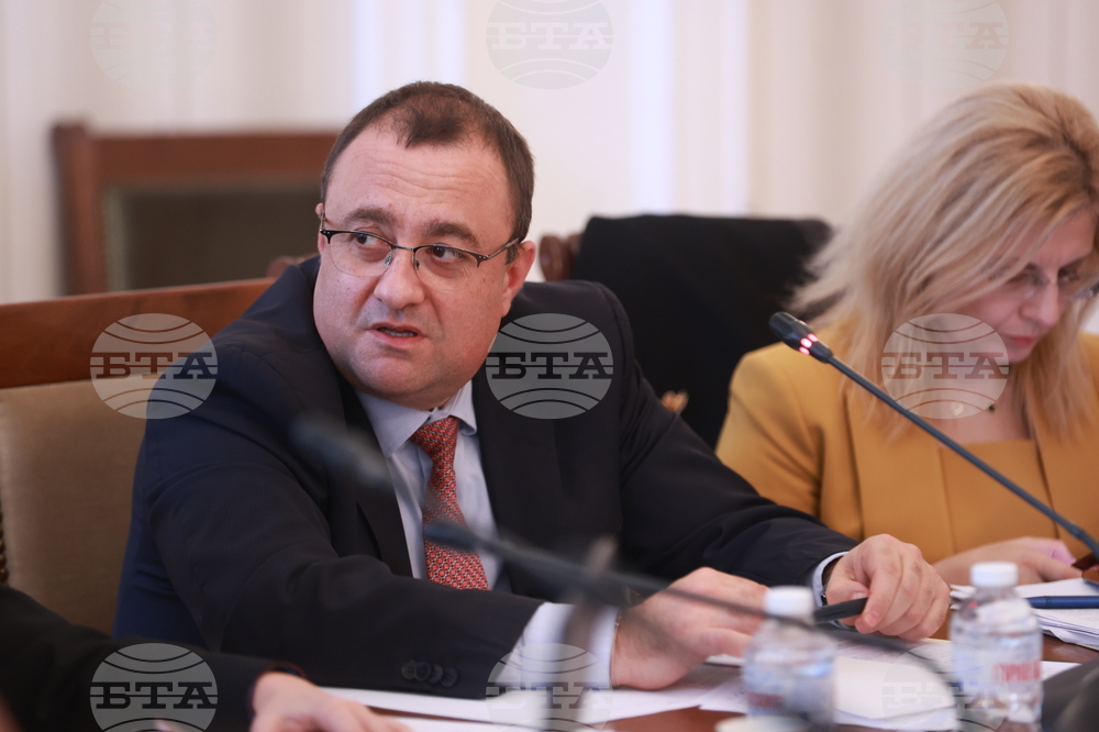 Парламент - Комисия по регионална политика, благоустройство и местно самоуправление