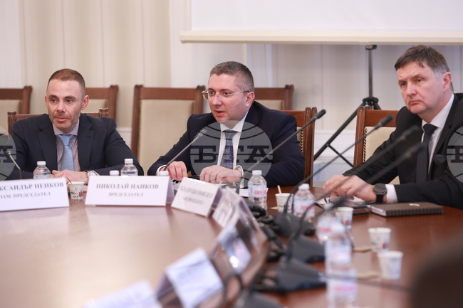 Ресорната парламентарна комисия прие на първо четене предложение за удължаване с две години на срока за изготвяне на Общите устройствени планове