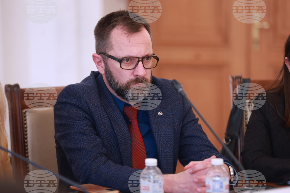 Парламент - Комисия по регионална политика, благоустройство и местно самоуправление