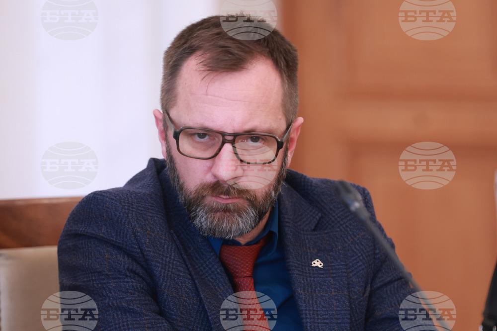 Парламент - Комисия по регионална политика, благоустройство и местно самоуправление