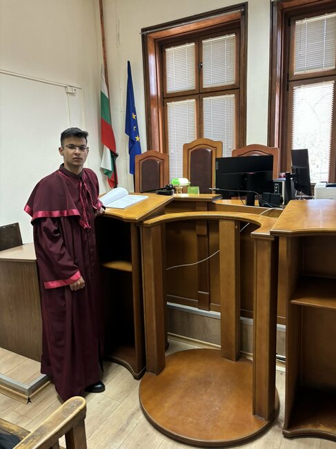 Апелативна прокуратура – Пловдив: Ученик от 12-и клас стана „Прокурор за един ден“ в Районна прокуратура-Пазарджик