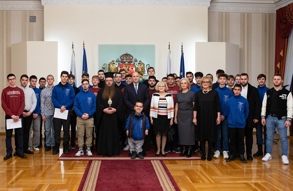 President Radev Receives Students and Teachers from Sofia Seminary 