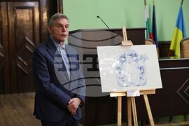 Бургас - Областна администрация - история на сградата - лекция - Димитър Караненов