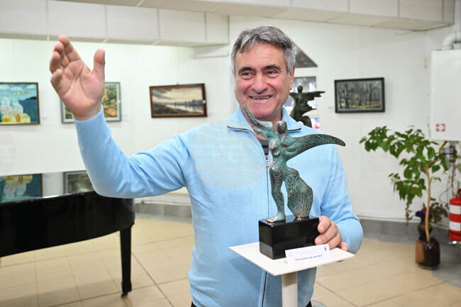 Монтана - Александър Пройнов - изложба 