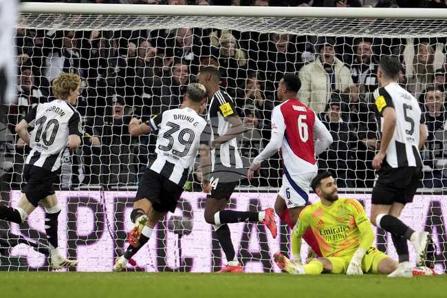 Нюкасъл се класира за втори финал за Купата на Лигата на Англия в последните три години