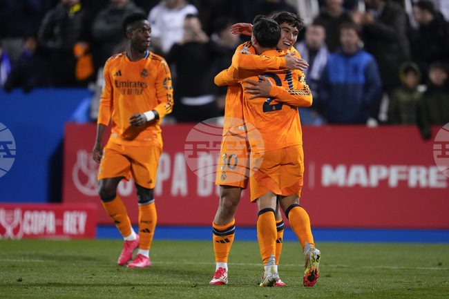 Реал (Мадрид) пропиля два гола преднина срещу Леганес, но стигна до полуфинал за Купата на Испания