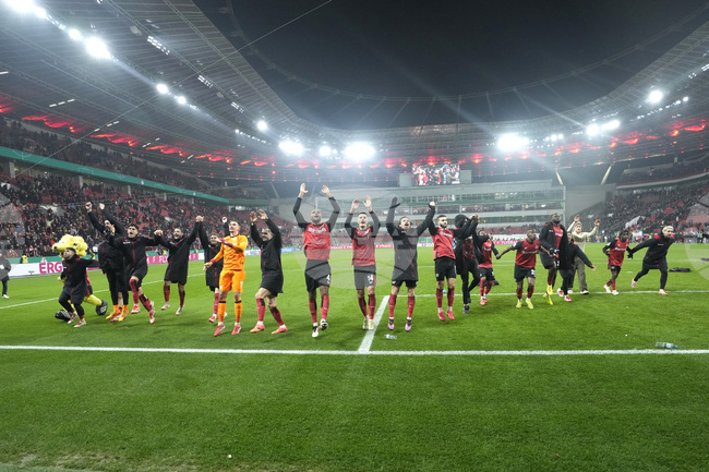 Байер (Леверкузен) преодоля Кьолн с продължения за Купата на Германия, Патрик Шик вкара два