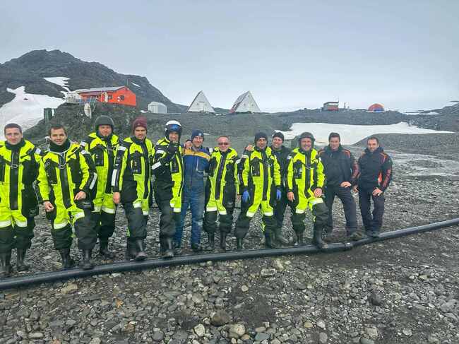 RSV 421 Crew Lay Power Cable for New Laboratory at Bulgaria’s Antarctic Base