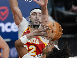 Spurs Hawks Basketball